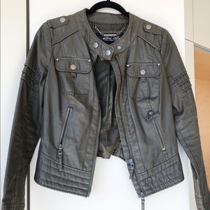 BLANC NOIR FAUX LEATHER MOTO JACKET